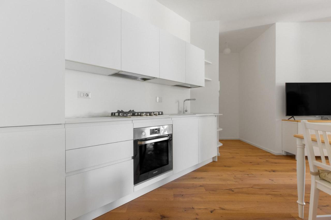 La Dolce Vita - Luxury Stylish Flat In Trastevere 60Sqm Рим Экстерьер фото